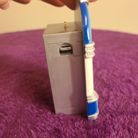 Elvis Presley Holographic Juke Box Musical Ornament Plays Blue Christmas 2004 - Picture 5 of 10